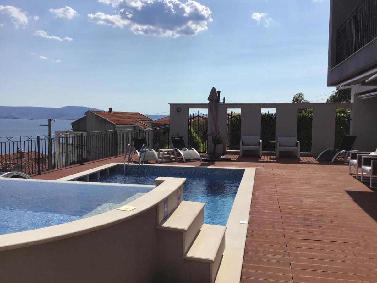 Apartments Villa Manda Novi Vinodolski Exterior photo